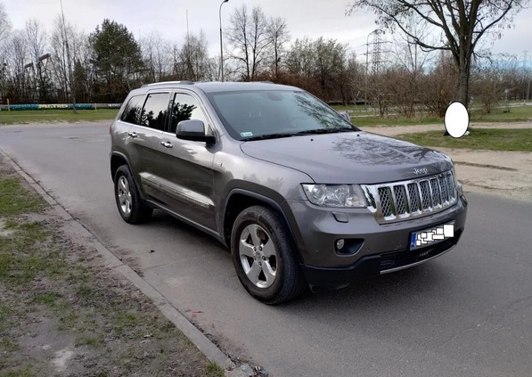 Jeep Grand Cherokee cena 54900 przebieg: 244900, rok produkcji 2012 z Łódź małe 631